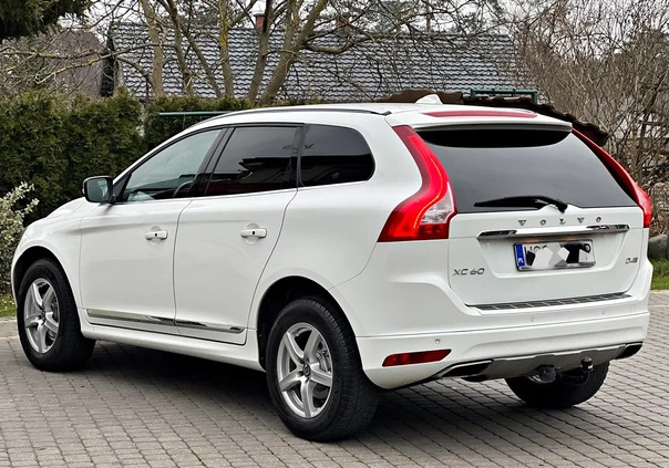 Volvo XC 60 cena 89800 przebieg: 103800, rok produkcji 2016 z Janowiec Wielkopolski małe 497
